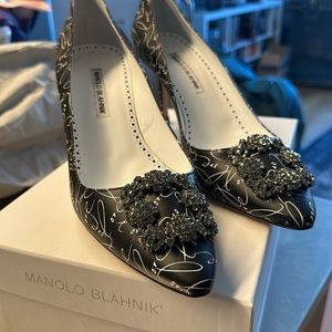 Manolo heels from love collection size 42
